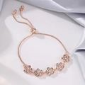 Elegante bracciale regolabile in oro rosa con fiori di cristallo scintillanti dal design stella - Forma di Fiore / Oro rosa