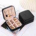 Boîte à bijoux portable en cuir PU noir avec fermeture éclair et intérieur en velours rose - Version Pu - Noire ; 10*10*5