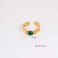 Detail view of gold star ring featuring 7mm green malachite stone and weight specs - Green Malachite Star Style