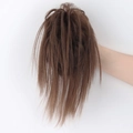 Rommelige knot haarextensie met klem in natuurlijk bruin voor extra volume - Goudbruin