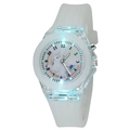 Dettaglio dell'orologio unicorno a LED con quadrante arcobaleno e cinturino in silicone bianco - Bianco