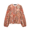 Ethno-Langarmshirt in Ziegelrot mit Bindeband und ausgestelltem Saum für Damen - XS / Ziegelrot Paisley-Druck