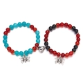 Détail des bracelets en perles araignée avec fermoir magnétique en cœur pour couples - Bleu Rouge Noir Mélangé (Bracelet de Couple-2)