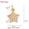 Mini pendentif étoile à cinq branches plaqué or serti de zircons cubiques clairs - Breloque Étoile / M602695-Or