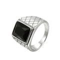 Retro-Ring aus Titanstahl für Herren mit großem quadratischem schwarzem Edelstein und Textur - US 9 / Stahlfarben Schwarzer Zirkonia