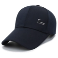 Dunkelblaue Baseballkappe mit langem Schirm und silberner Stickerei an der Seite - Verstellbar / Marineblau