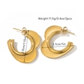 Detail showing 18k gold plated geometric hoop earrings with dimensions and weight - Scallop Wave Shape