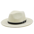 Détail du chapeau fedora tressé blanc avec ceinture en cuir noir et boucle argentée - M (56-58cm) / Crème