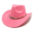 Détail d'un chapeau de cowboy en daim rose avec ruban ethnique et plume métallique - M (56-58cm) / Rose Fluorescent