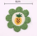 Handgebreide 6cm groene zonnebloem haarclip met een pineapple borduurdetail - Donkergroene Ananas