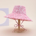 Pink wide brim cotton sun hat with abstract white lines and adjustable chin strap - S-Shaped Line Style / Pink