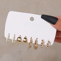 Set mit 4 Paar trendigen Creolen in Gold und Silber aus Legierung auf Displaykarte - E1464-1