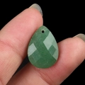 Colgante de gota de ágata natural verde facetada para la creación de joyas artesanales - Aventurina Verde