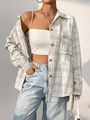 Giacca a camicia a quadri da donna con crop top bianco e jeans lavati - Taglia S / Beige a Quadri