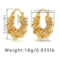 Vista detallada de pendientes de aro dorados trenzados con medidas de 3,3 cm por 3,21 cm - Oro de 18K / Estilo de Múltiples Lazos en Espiral Dorada (KE1266)