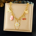 Gouden armband met bedeltjes van madeliefjes, kersen, libellen en hartjesvormen - Multi-Element Hanger Stijl (N3750)
