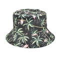 Détail d'un bob noir avec des motifs de palmiers tropicaux et de flamants roses - M / Noir