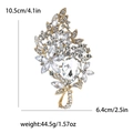 Spilla vintage a fiore in lega dorata con cristalli e dettagli sulle misure - Base Oro Bianco