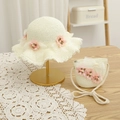 Détail du chapeau de paille pour enfant et sac assorti avec fleurs en dentelle rose - 54cm (Conseillé 2-10 ans) / Ensemble Chapeau + Sac / Crème