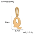 Macro shot of gold letter Q pendant with 1.0cm height and 0.7cm width dimensions - Letter-Q / Gold