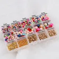 Kit bijoux avec perles blanches et dorées dans une boîte de rangement à 15 cases - Combinaison 7