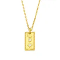 Gouden ketting met gegraveerde maan en ster hanger en glanzende kristallen details - Stijl B-Ster Maan Rechthoekige Plaat