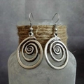 Orecchini pendenti a spirale vintage con finitura in argento antico e stile retrò - Argento Antico Motivo a Spirale di Lumaca