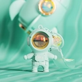Hellgrüner Astronauten-Schlüsselanhänger mit goldenem Visier und Handgelenkschlaufe - Astronaut Sunset Lamp Schlüsselanhänger / Grün