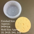 Cheese-shaped silicone mold for DIY candles and cakes, molding size 9x9x4cm - Round Cheese Mold - Translucent