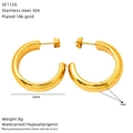 Detailansicht der 18k vergoldeten Edelstahl-Creolen in C-Form mit 29mm Durchmesser Angaben - Minimalistischer Glatter Rohrstil (SE112G) / Gold