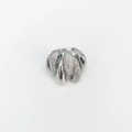 Primer plano del anillo trenzado plateado multicapa con detalles de circonitas brillantes - Abierto Ajustable / Plateado
