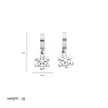 Vue détaillée des boucles d'oreilles flocon de neige argentées avec mesures 3cm et 1,3cm - Flocon de neige / Argenté