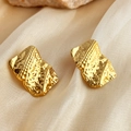 Exaggerated 18K gold stainless steel geometric textured stud earrings in golden finish - Hammered Texture Rectangle