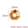 Miniature resin Christmas wreath donut for DIY crafts and 25mm tabletop decorations - Original Christmas Bread Donut