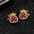 Pendientes de bolsa de la suerte bañados en oro con esmalte rojo, perlas y circonita - Rojo Dorado (Pin de Plata S925)