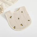 Babero de muselina de algodón beige con bordado de frutas amarillas y bordes suaves - Flor de Olivo