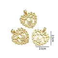 Goldener Herzanhänger für Damen mit MOM-Schriftzug und Zirkonia-Mikroeinlagen, 2.5 cm - Pfirsichherz MAMA (Mikro-Inlay)