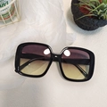 Chic black rectangular sunglasses with stylish purple to yellow gradient lenses - Green 16
