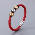 Bracciale hip-hop da uomo in pelle intrecciata rossa con perle oro e argento e chiusura magnetica - Bracciale Rosso