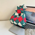 Knitted tote bag with argyle pattern in dark green and red for casual daily commute - Green Diamond