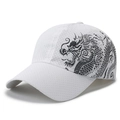 Cappellino da baseball bianco a rapida asciugatura con drago e rete traspirante - Regolabile / Bianco