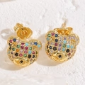 Detail der Bären-Ohrstecker mit bunten Zirkonia-Steinen und goldenen Fassungen - Bärchen-Ohrstecker / Gold Mehrfarbiger Zirkonia