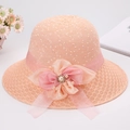 Eleganter pfirsichfarbener Strohhut für Damen mit Netzblume und Perlenverzierung - Einheitsgröße / Rosa