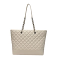 Chique beige gewatteerde draagtas met zilveren kettingriemen en elegant ontwerp - Beige