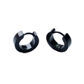 Orecchini a cerchio neri in acciaio inossidabile dal design minimalista su bianco - Nero