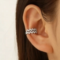 Silver zigzag ear cuff with white zircon stones for a minimalist geometric look - Silver Serrated Wave Zircon Style (x315)