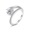 Elegante anillo de plata de ley 925 con un gran circón ovalado y detalles de diamantes pavé - US 5 / Color Plata Piedra Blanca