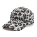 Dettaglio del cappello da baseball leopardato in lana d'agnello con trama morbida - Nero e Grigio