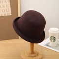 Chapeau cloche en laine marron foncé pour femme avec dôme rétro et bord roulé - M (56-58cm) / Marron