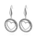 Pendientes de corazón hueco en color plata con cristales redondos brillantes engastados - Color Acero (KE79905-GC)
